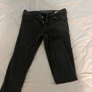 Low rise black/green jeans